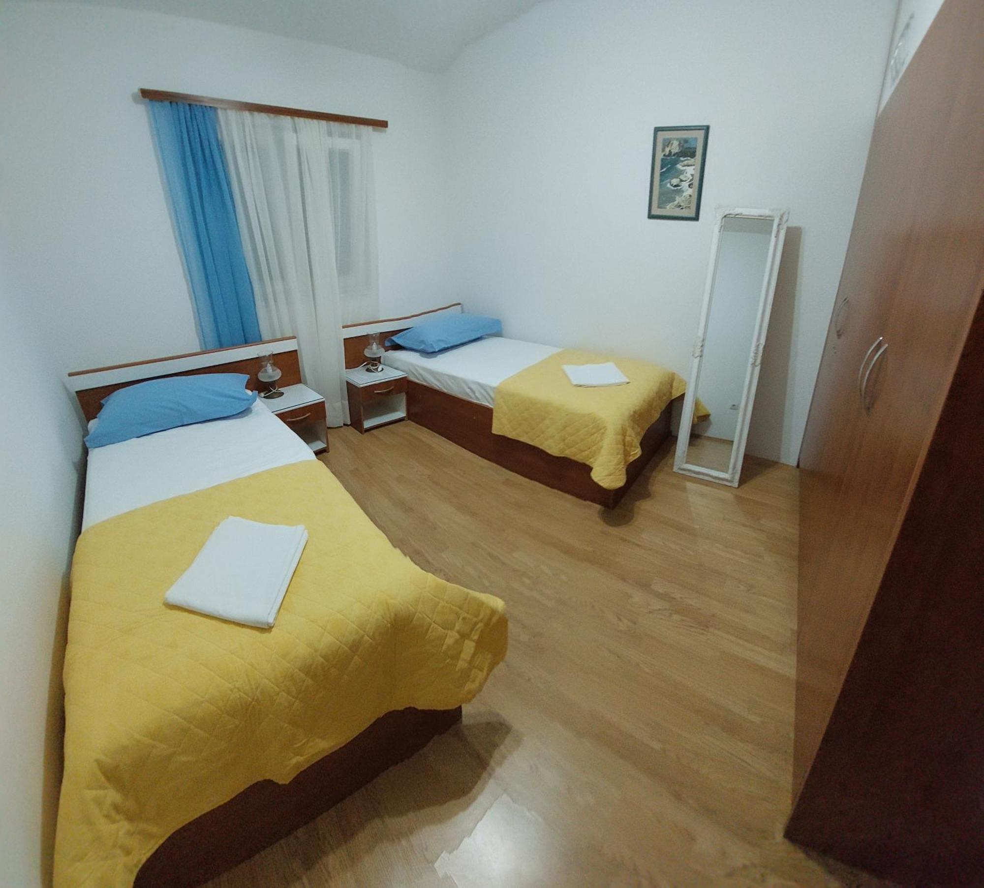 פודגורה Apartman Igor מראה חיצוני תמונה